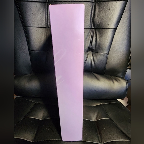 Glamorous Gala Hispanic Brunette Barbie 2003 - Picture 5 of 7